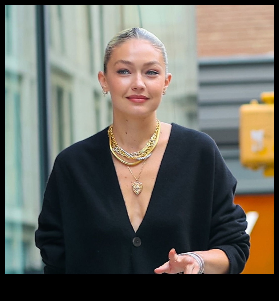 Chic Charisma: The Irresistible Allure of Fashion Jewellery