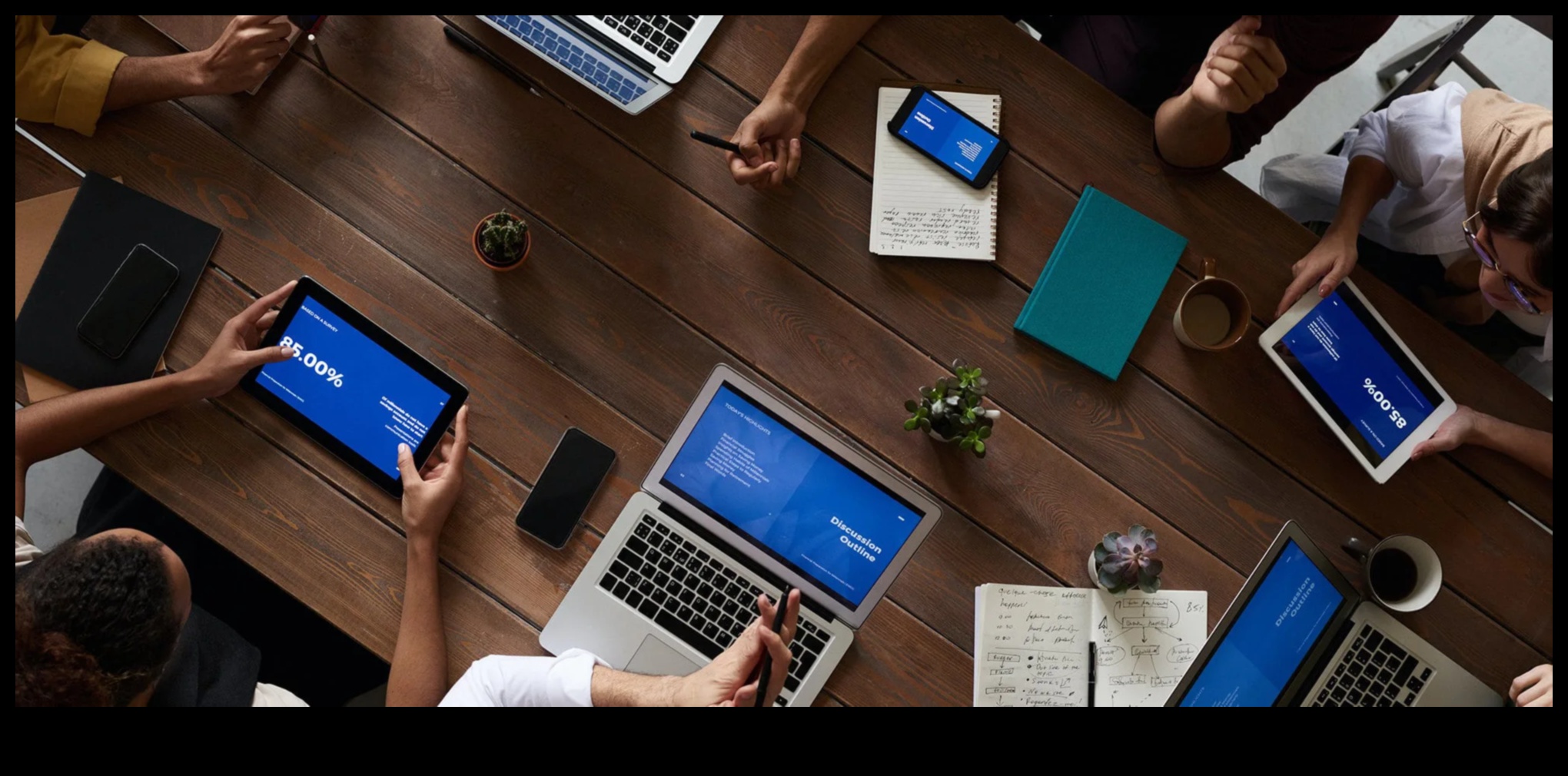 Επαναστατικοί χώροι εργασίας: Έξυπνα ηλεκτρονικά γραφείου που διαμορφώνουν το μέλλον