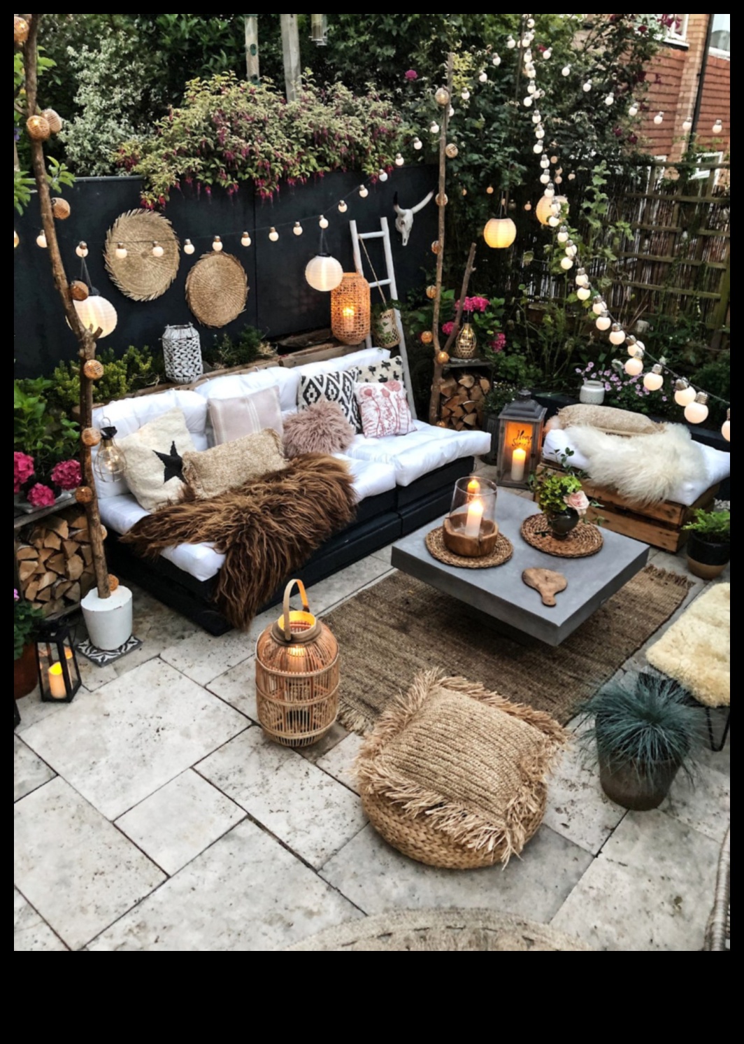 Υπάρχουν συμβουλές για τη διακόσμηση ενός εξωτερικού χώρου σαλονιού με Boho Chic Decor ιδέες;