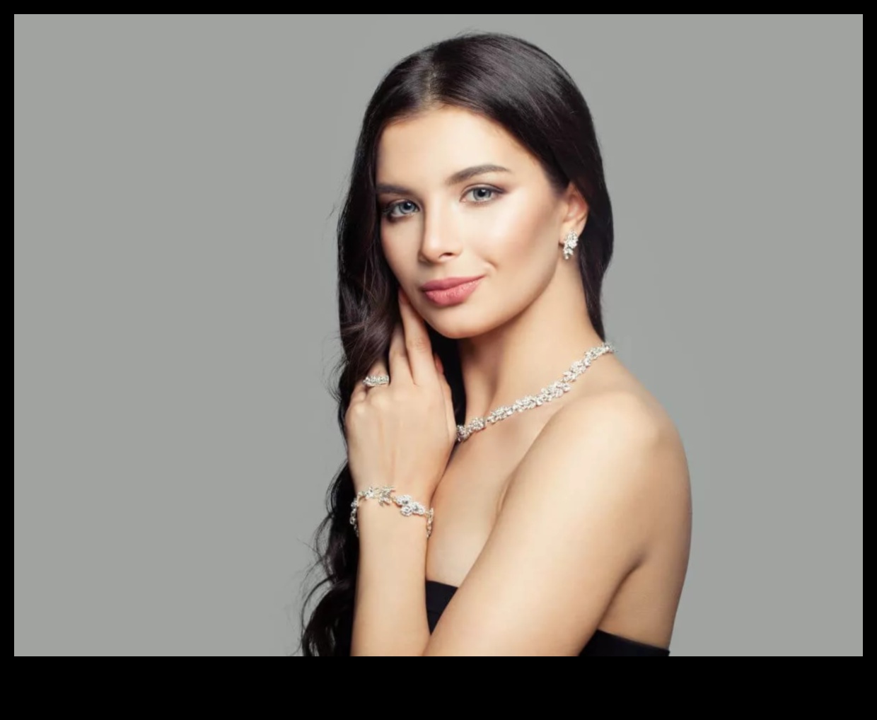 Chic and Sleek: The Irresistible Allure of Bracelets